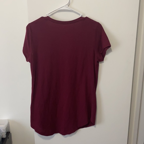 SO Perfect V-neck - Picture 2 of 3